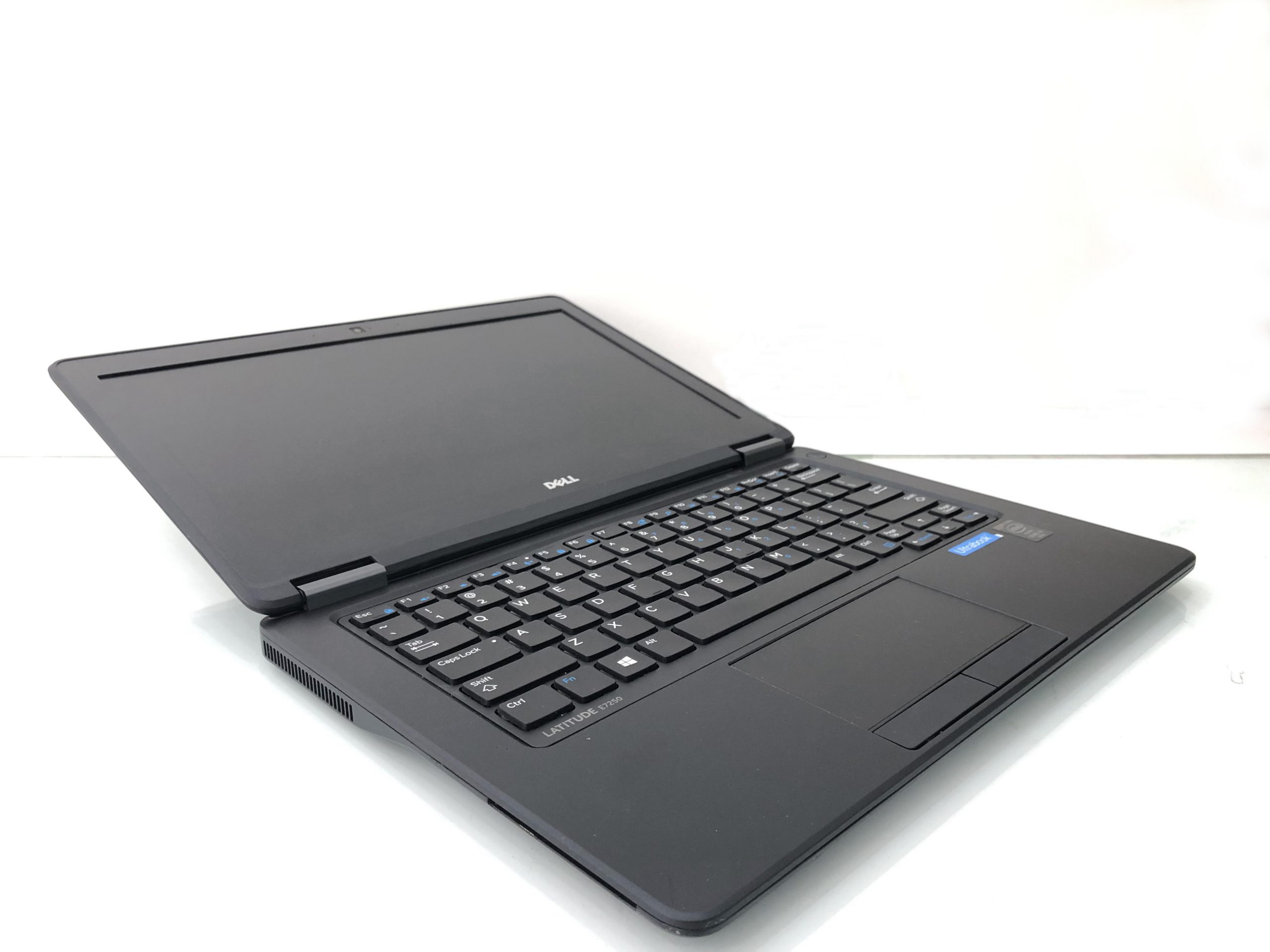 Laptop Dell Latitude E7250 |Intel Core i5 5300U|ram 4gb| Ssd 128| 12.5 inch HD| VGa intel